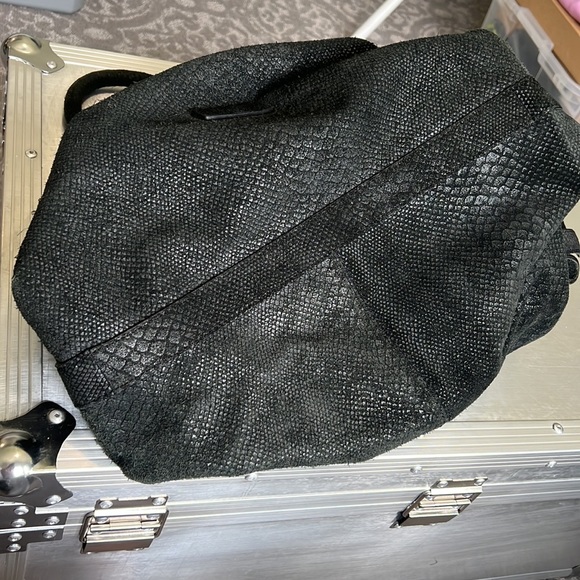 COPY - Liesbekind Leather snake tote - Picture 12 of 13